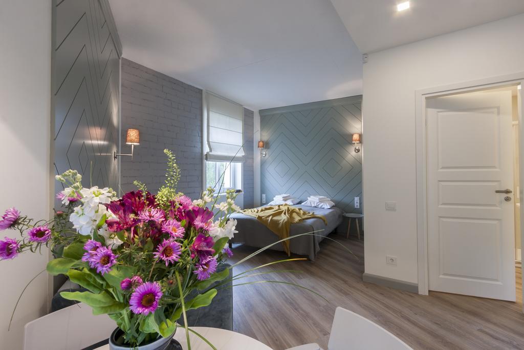 9010 Apartament *